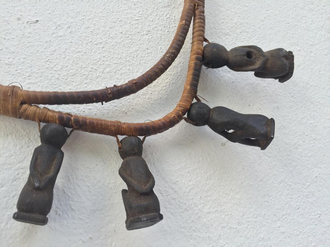 DAYAK NECKLACE & OLD FIGURINE Statue Figure Pendant Body Jewel Jewelry Ornament