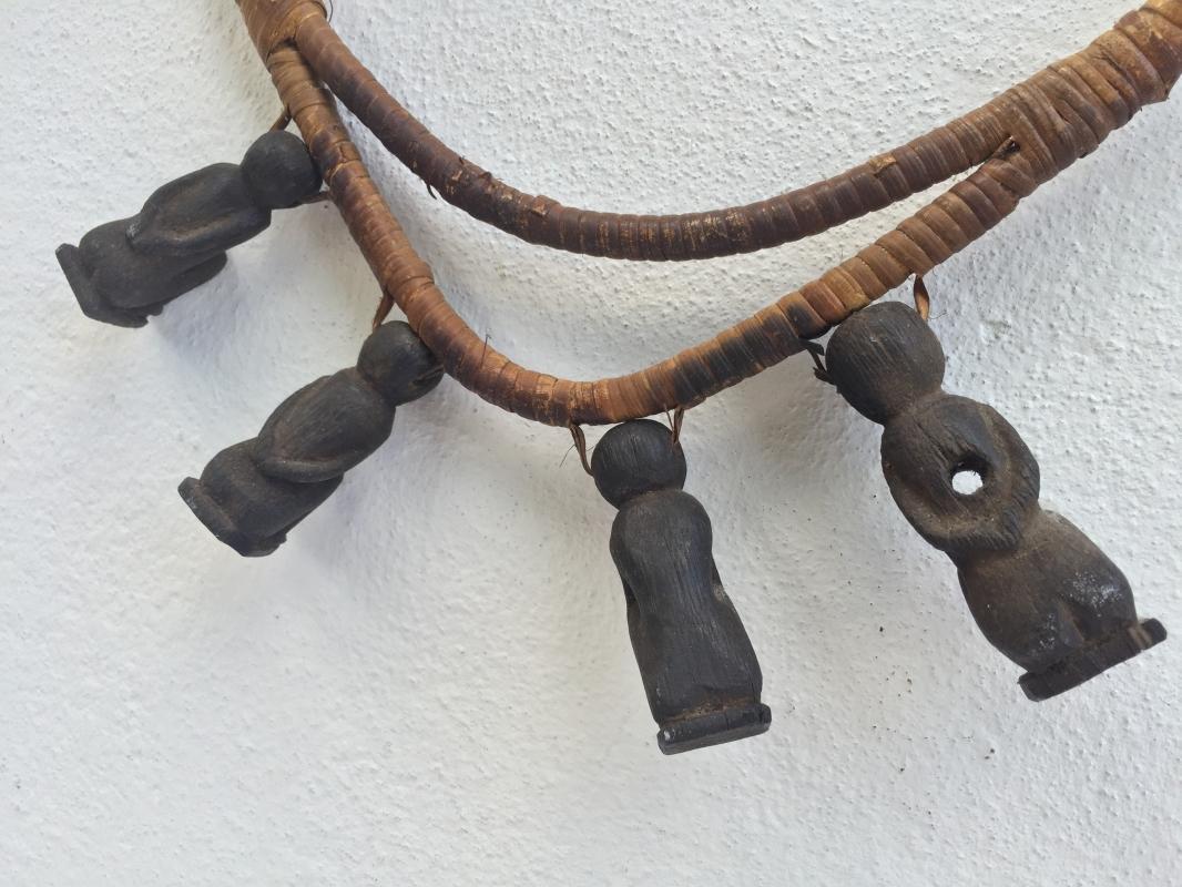 DAYAK NECKLACE & OLD FIGURINE Statue Figure Pendant Body Jewel Jewelry Ornament