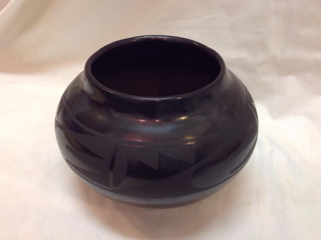DESIDERIA MONTOYA SANCHEZ SAN ILDEFONSO PUEBLO POTTERY POT BOWL MARIA MARTINEZ SISTER NATIVE AMERICAN