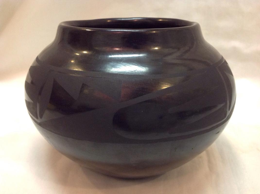 DESIDERIA MONTOYA SANCHEZ SAN ILDEFONSO PUEBLO POTTERY POT BOWL MARIA MARTINEZ SISTER NATIVE AMERICAN