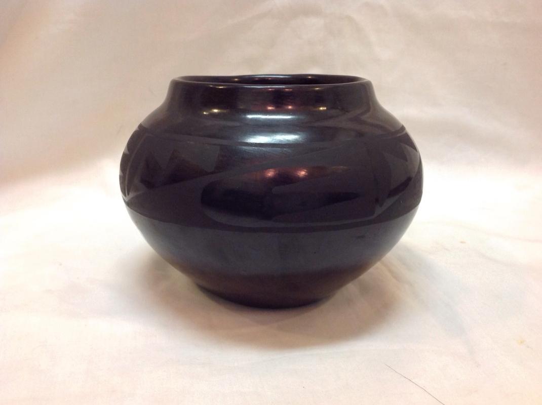 DESIDERIA MONTOYA SANCHEZ SAN ILDEFONSO PUEBLO POTTERY POT BOWL MARIA MARTINEZ SISTER NATIVE AMERICAN