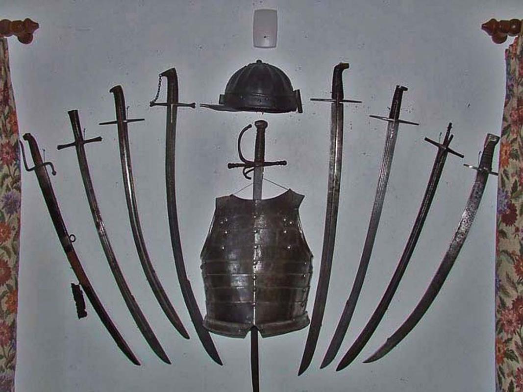 Antique 17th century Polish Hungarian Hussar Sword Saber