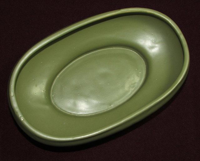 Vintage McCoy Floraline Matte Green Oval Low Bowl # 476