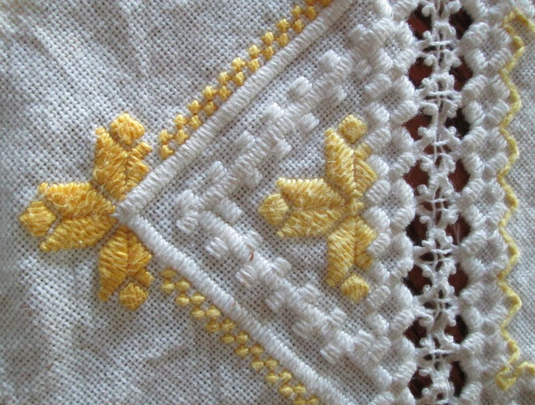 Vintage Hardanger Embroidery 18