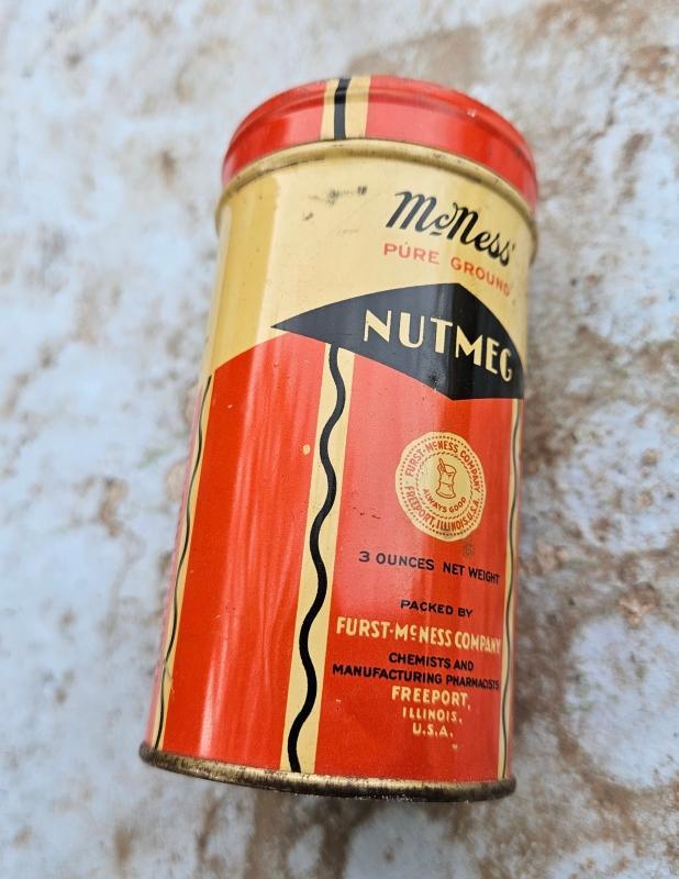 FURST MCNESS NUTMEG TIN CAN FREEPORT ILLINOIS ADVERTISING CANNISTER