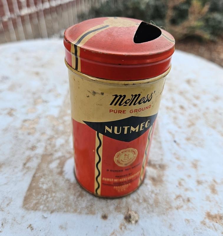 FURST MCNESS NUTMEG TIN CAN FREEPORT ILLINOIS ADVERTISING CANNISTER
