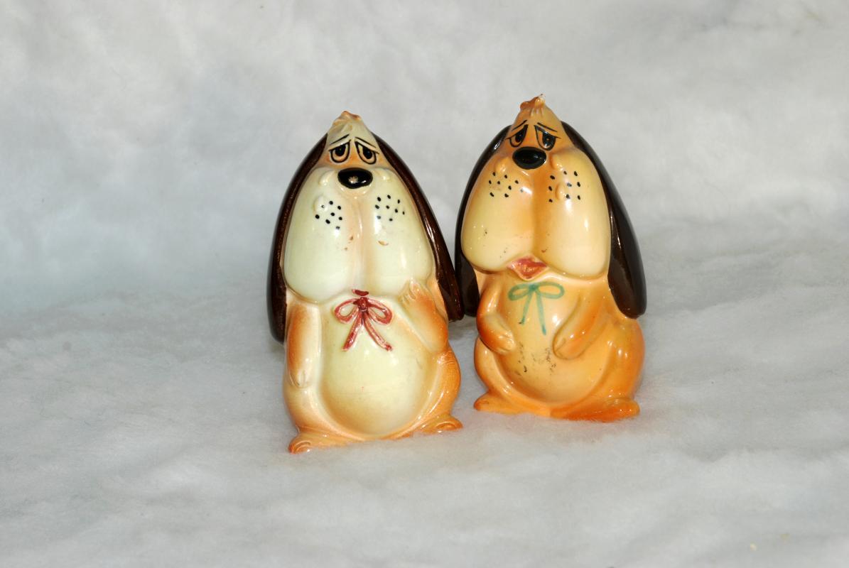 Hound Dog Salt & Pepper Shaker, Vintage Japan