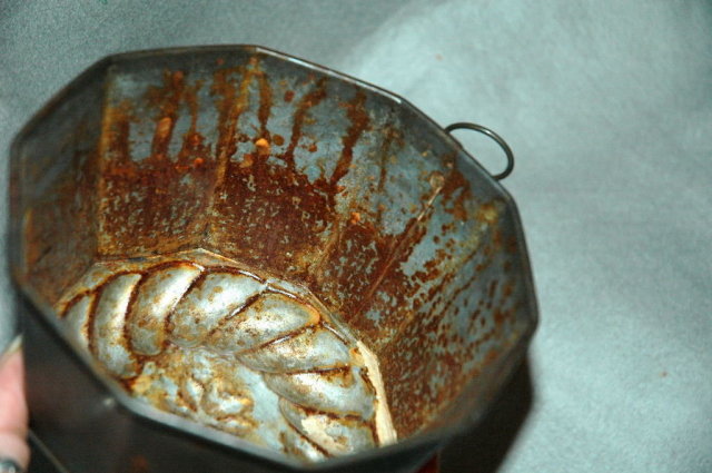 Old Tin Food  Mold