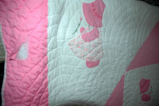 Sunbonnet Sue Hand Stitched Quilt