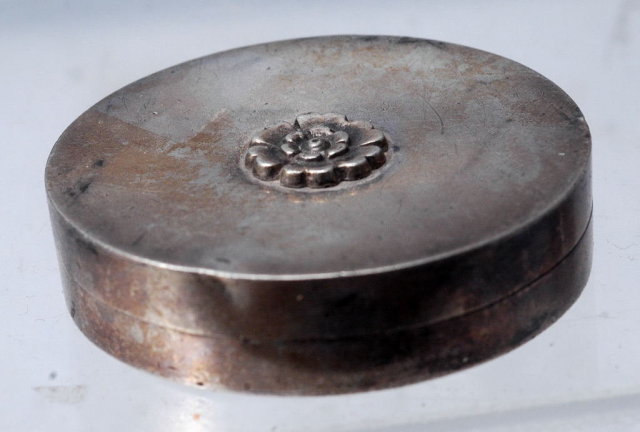 Old Silver Compact with powder from France 