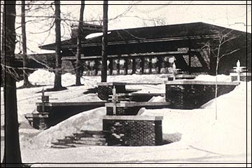 PRX » Piece » The Francis Little House was a Frank Lloyd Wright design
