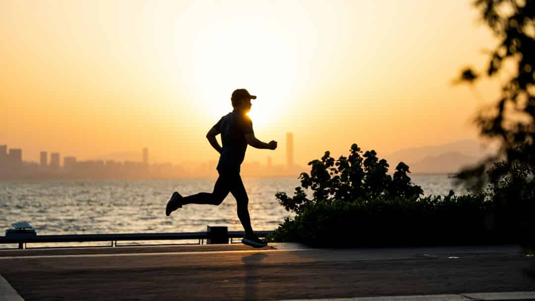 Running Retraining Technique and Neuromuscular Exercises in Runners ...