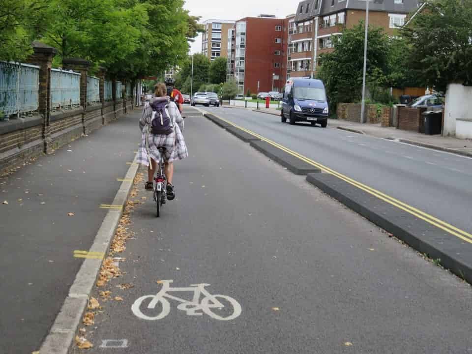 Mini-Holland de Waltham Forest — barrios de bajo tráfico y carriles bici segregados en el exterior de Londres