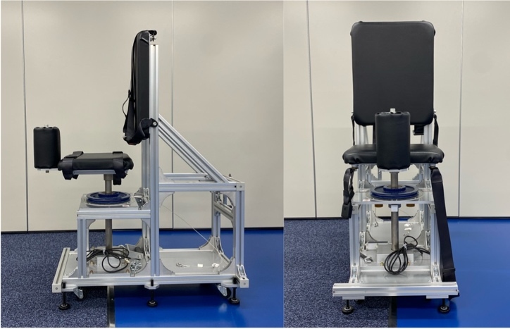 屋内, テーブル, コンピュータ, 机 が含まれている画像 AI 生成コンテンツは誤りを含む可能性があります。