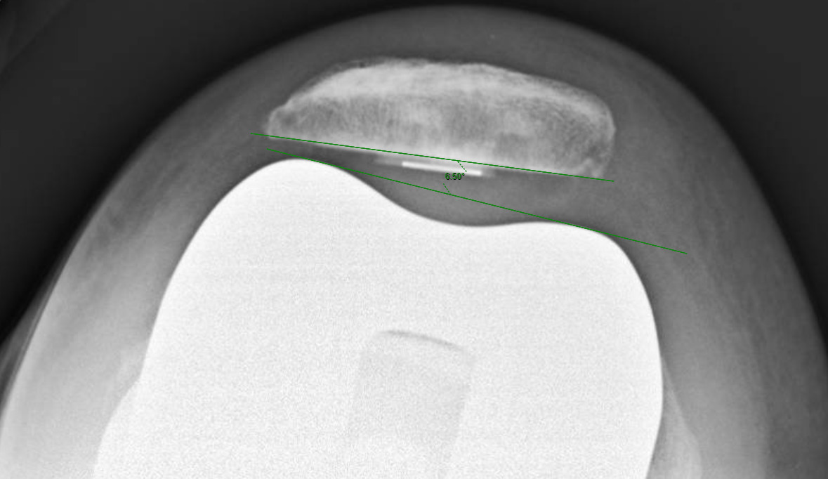 A picture containing indoor, close Description automatically generated