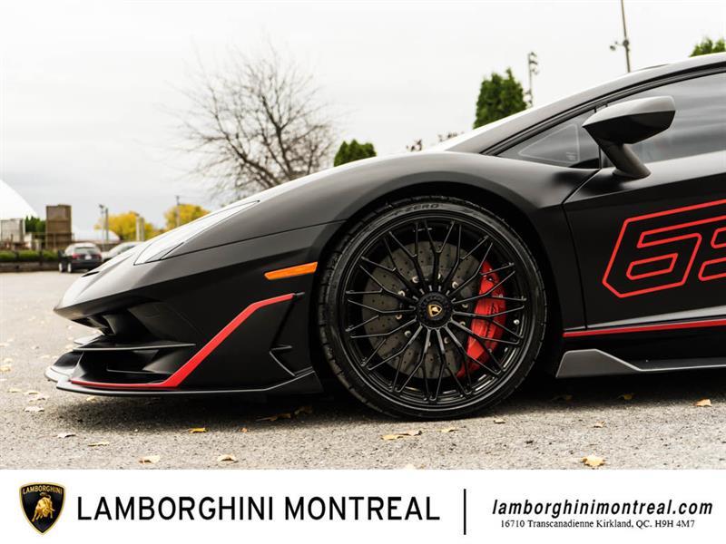 Lamborghini Aventador 9