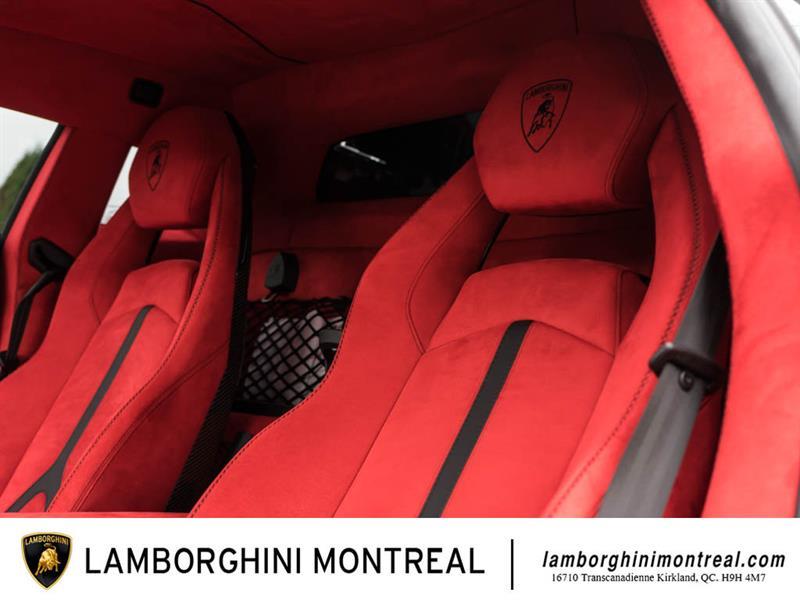 Lamborghini Aventador 18