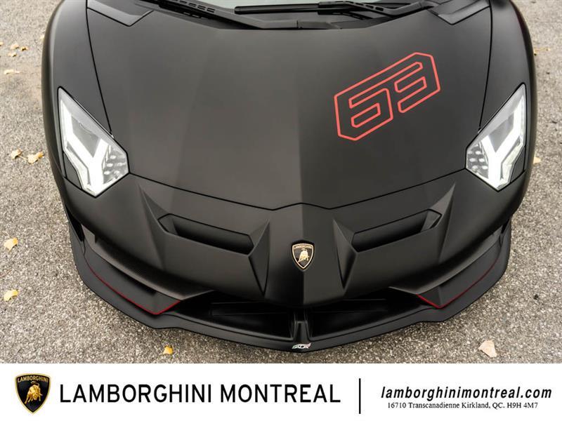 Lamborghini Aventador 21
