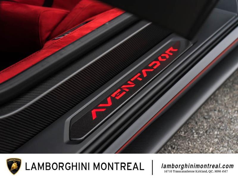 Lamborghini Aventador 23