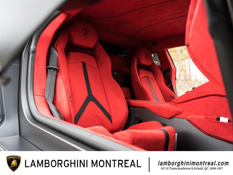 Lamborghini Aventador 27