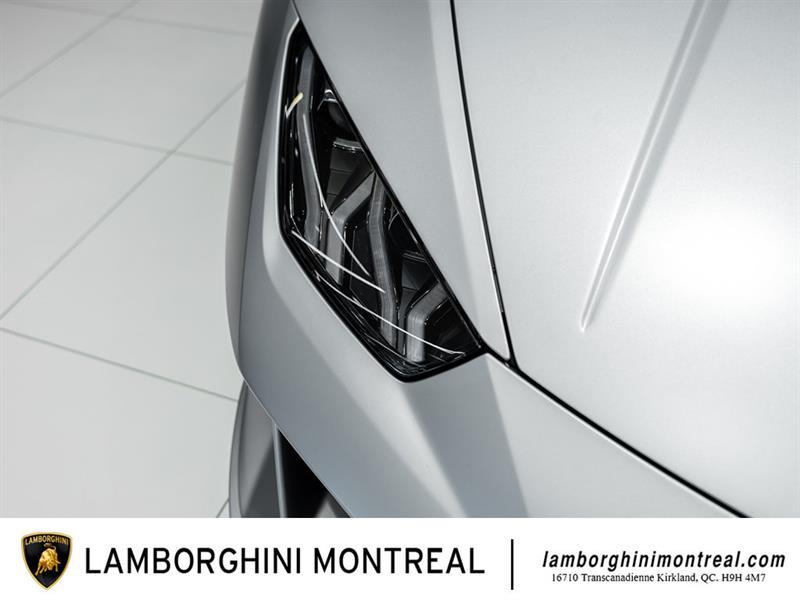 Lamborghini Huracán 12