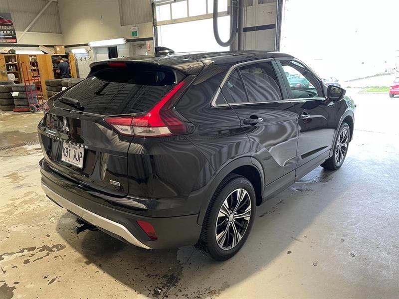 Mitsubishi Eclipse Cross 8