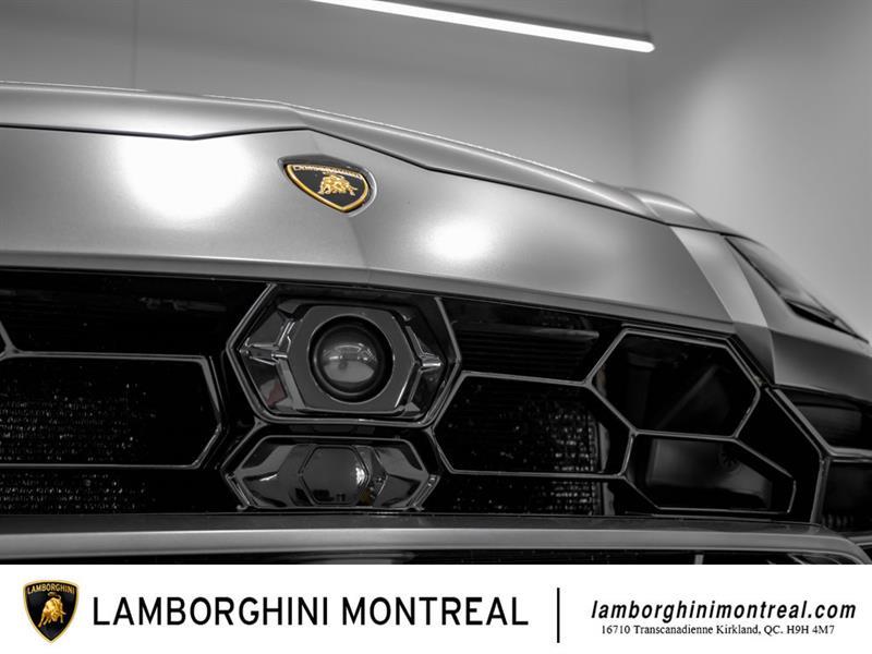 Lamborghini Urus 42