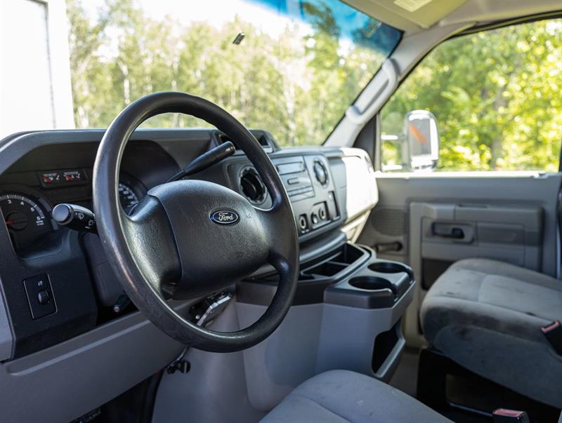 ford Econoline Commercial Cutaway 2014 - 2