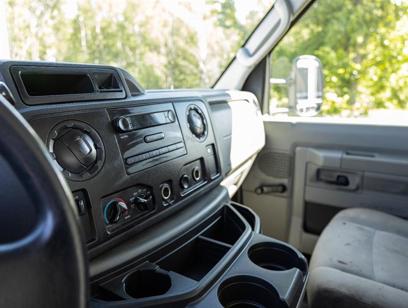 ford Econoline Commercial Cutaway 2014 - 12