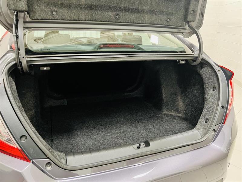 honda Civic 2018 - 30