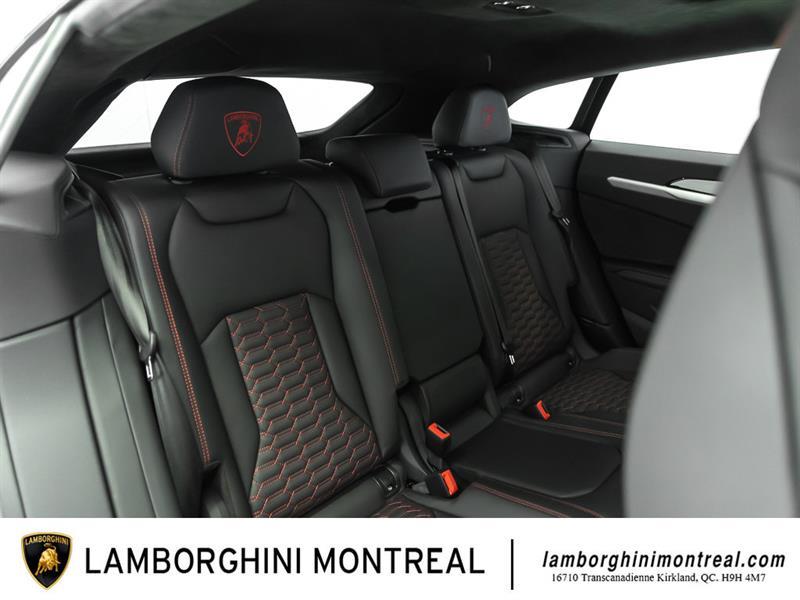 Lamborghini Urus 30