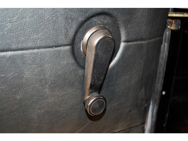 Land Rover Defender 32