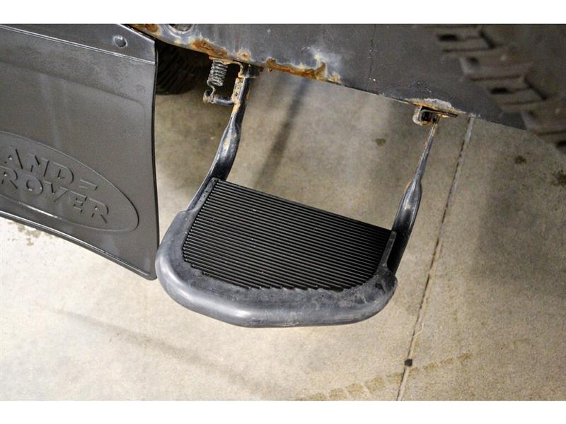 Land Rover Defender 50