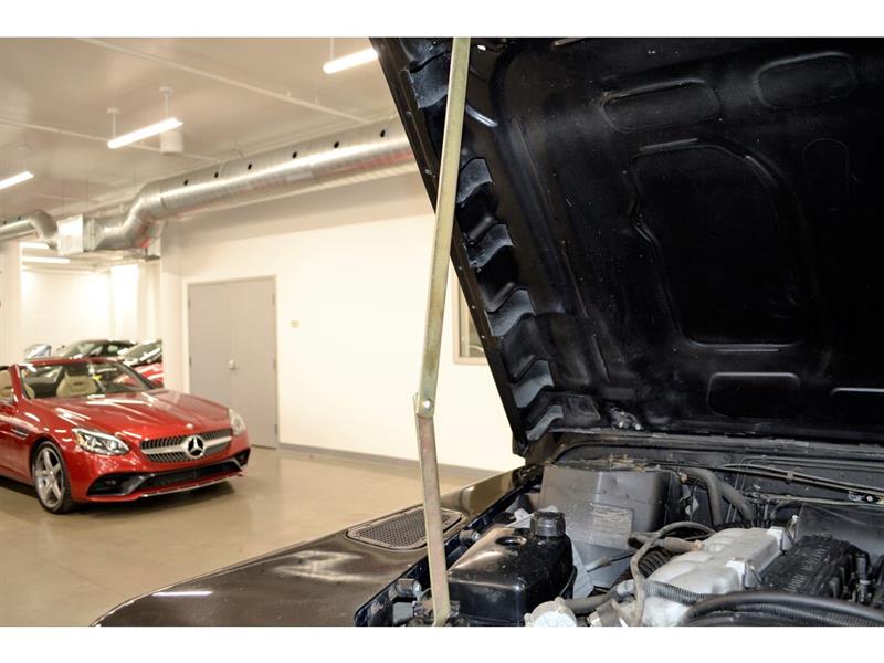 Land Rover Defender 61