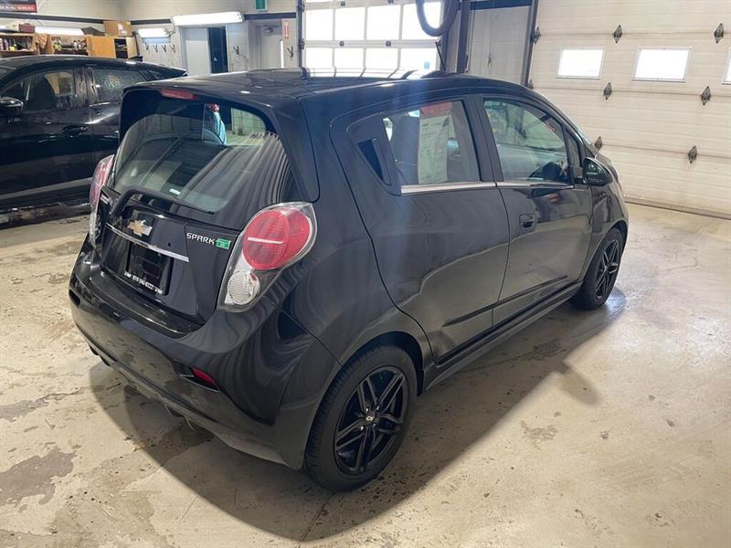 Chevrolet Spark EV 8