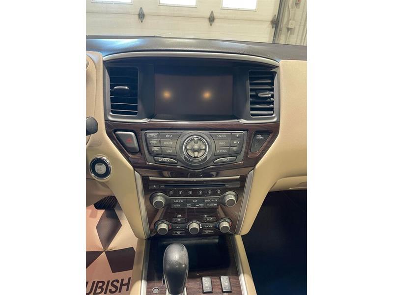 Nissan Pathfinder 17