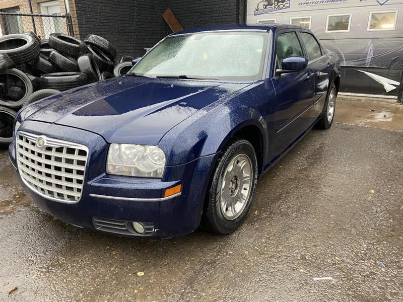 Véhicule Chrysler 300 2005 Usagé à vendre à Montreal, Québec 15727518
