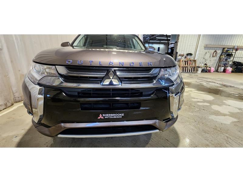 Mitsubishi Outlander 3