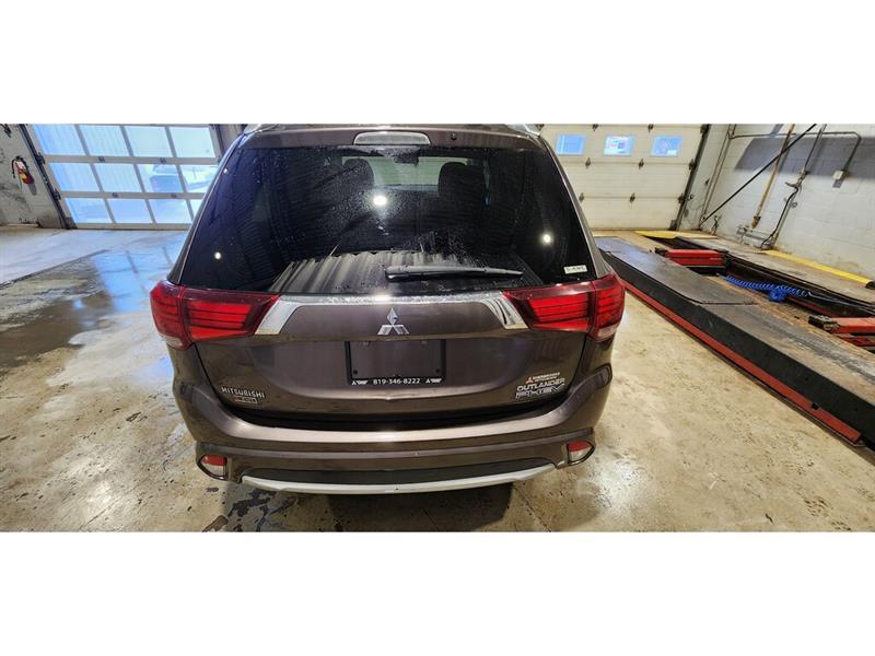 Mitsubishi Outlander 8