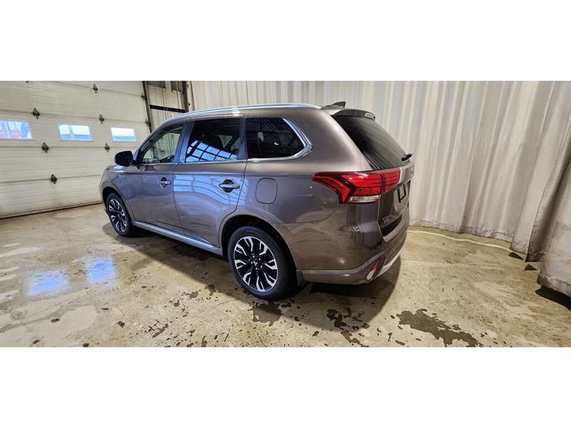 Mitsubishi Outlander 9