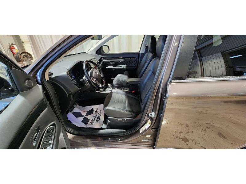 Mitsubishi Outlander 10