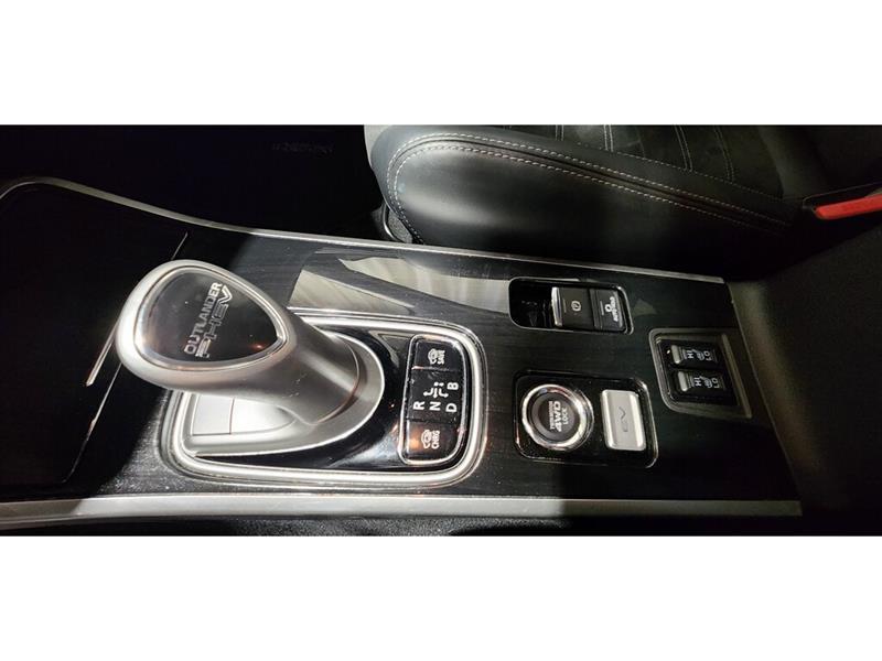 Mitsubishi Outlander 16