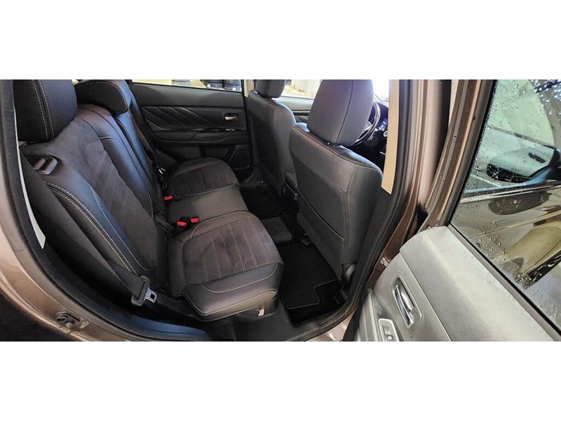 Mitsubishi Outlander 17