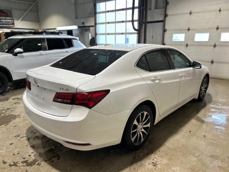 Acura TLX 7