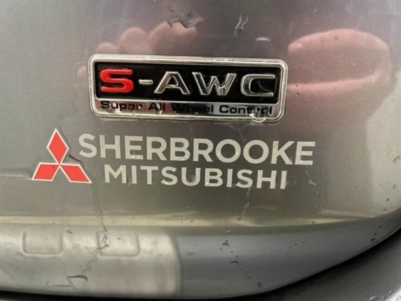 Mitsubishi Outlander 8