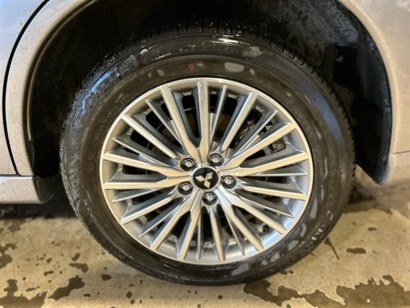 Mitsubishi Outlander 10