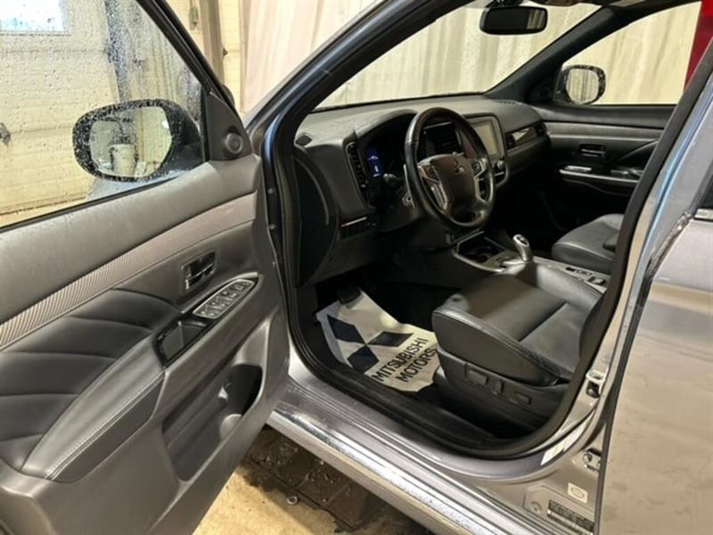 Mitsubishi Outlander 11