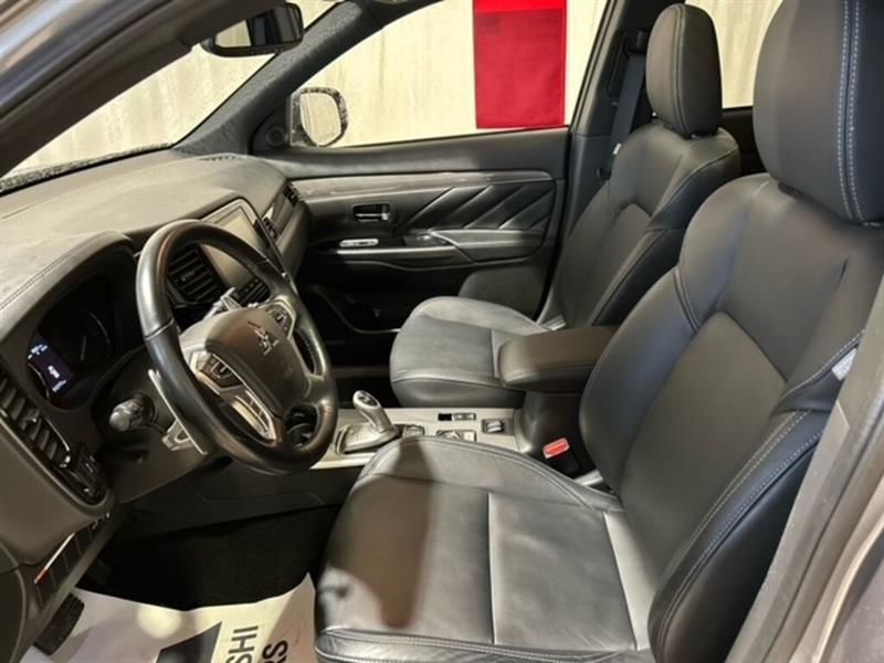 Mitsubishi Outlander 14