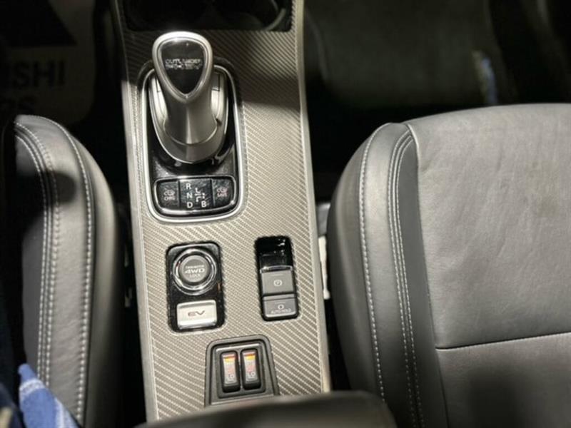 Mitsubishi Outlander 17