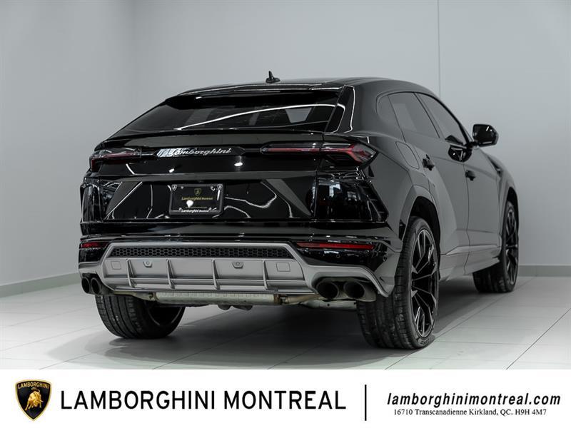 Lamborghini Urus 4
